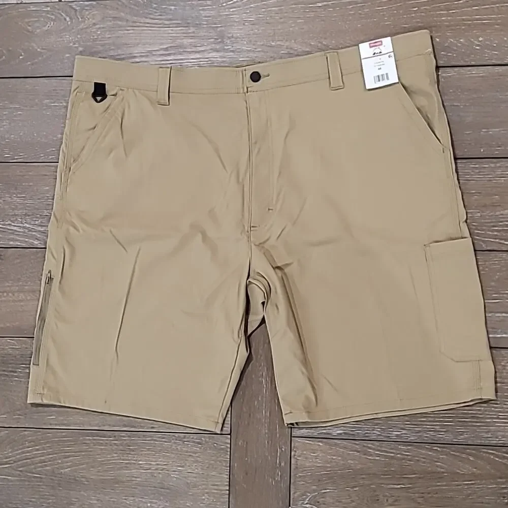 NWT Wrangler Big Men's Outdoor Performance Utility Short, Elmwood, Size 46